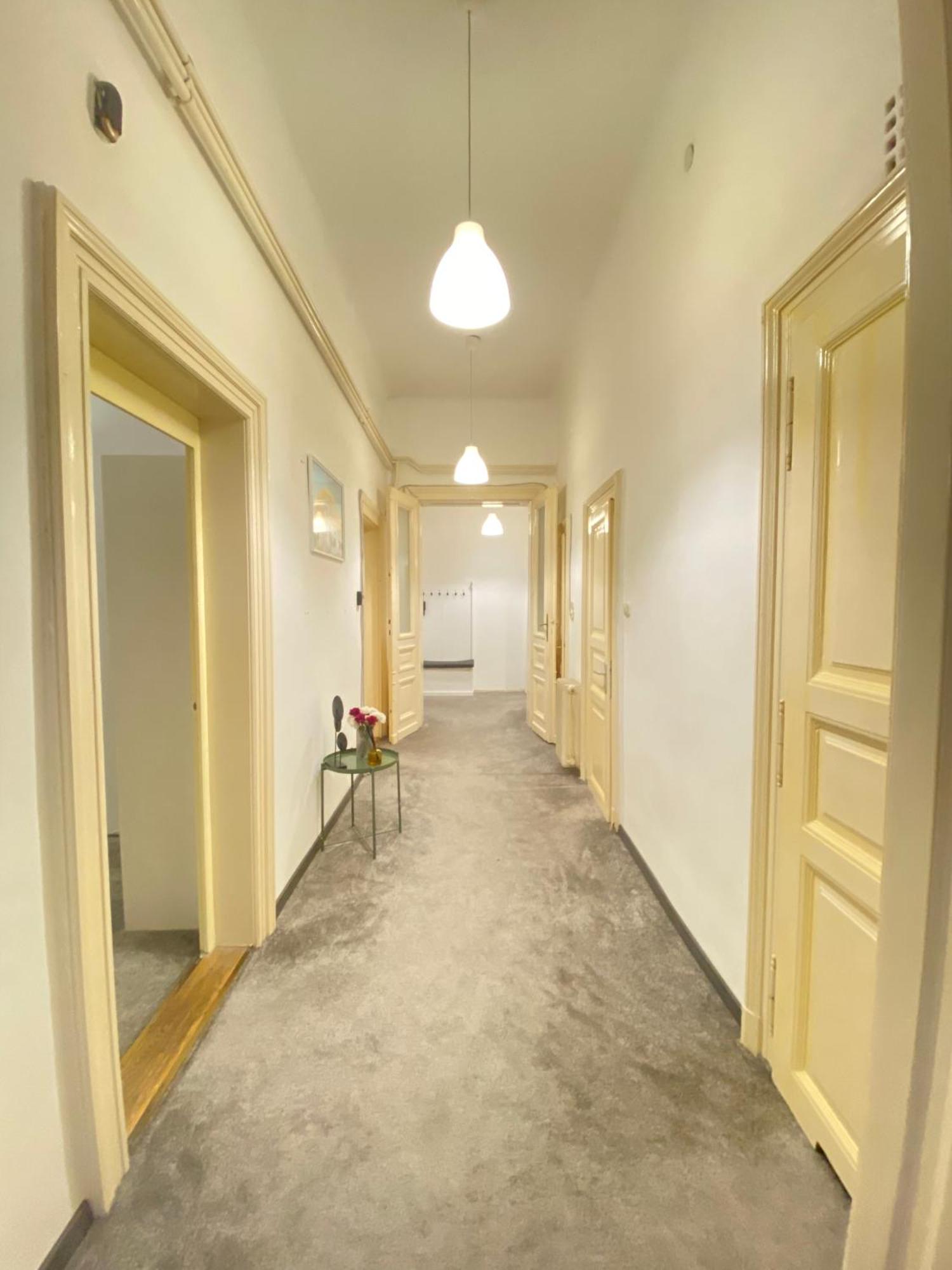 Sziv Apartment - Modern And Comfortable บูดาเปสต์ ภายนอก รูปภาพ